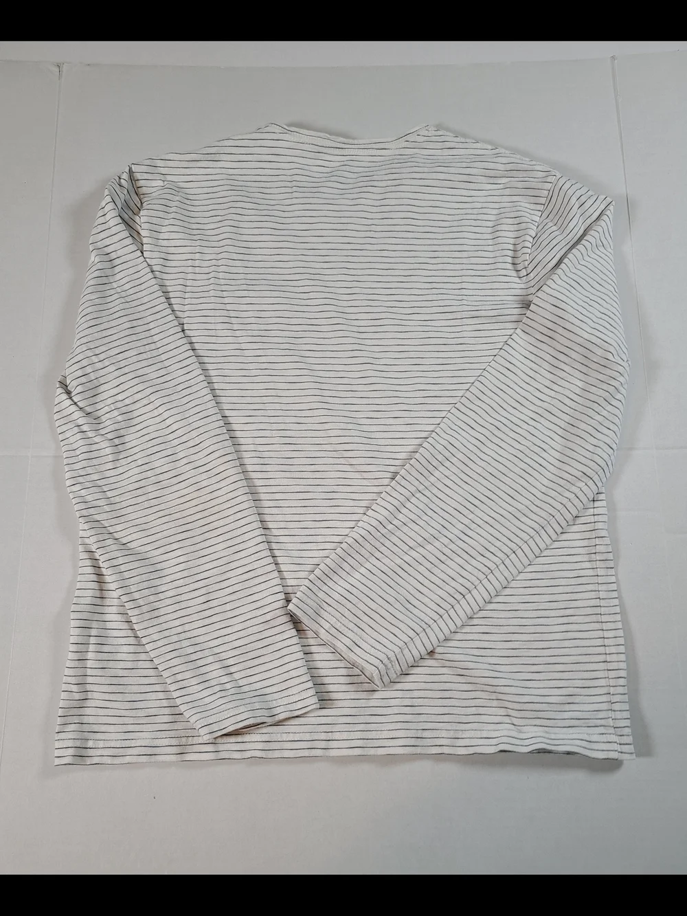 J. Crew Knit Goods Stylish Light Gray & White Striped Long-Sleeve Tee M Pocket